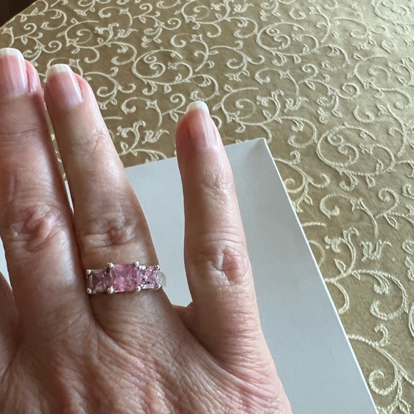 Pink stones ring and earrings set - Picture 6 of 7